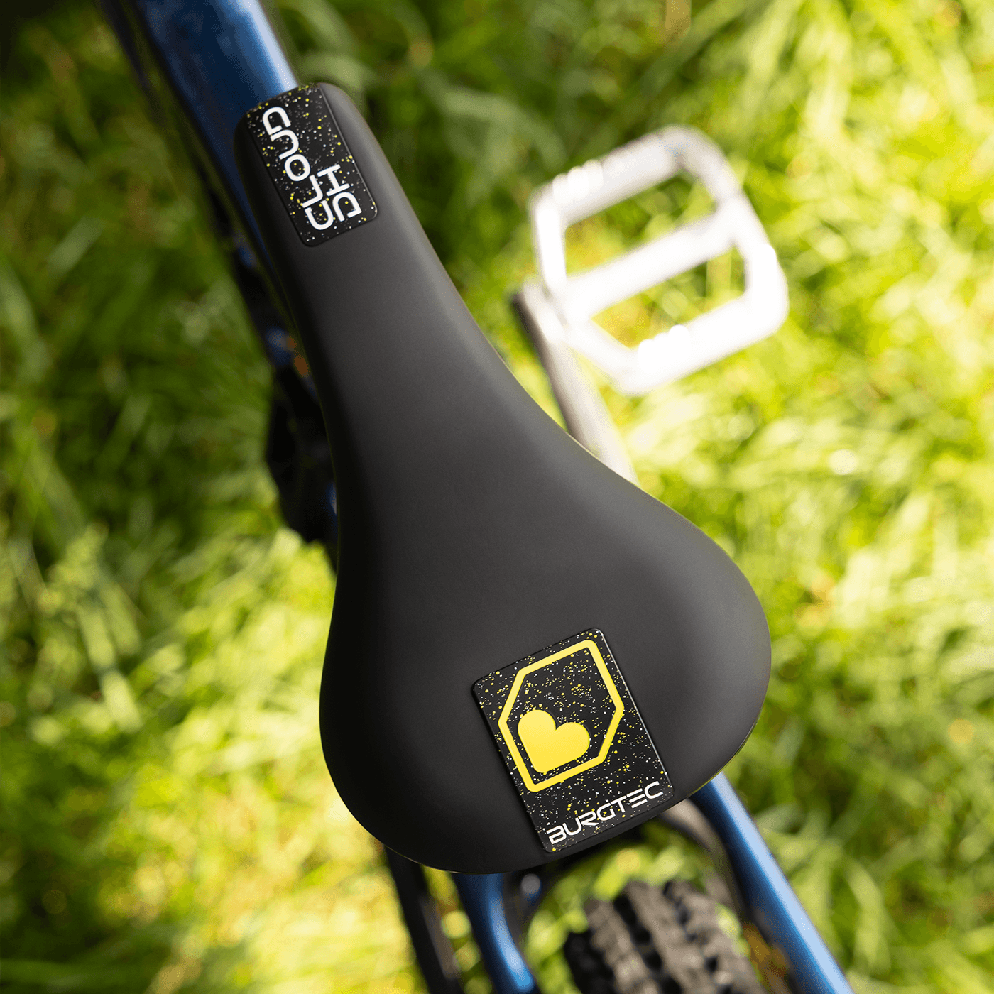 Burgtec The Cloud サドル Burgtec The Cloud DH Saddle